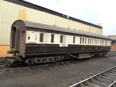 colour scheme of those trains way back then..