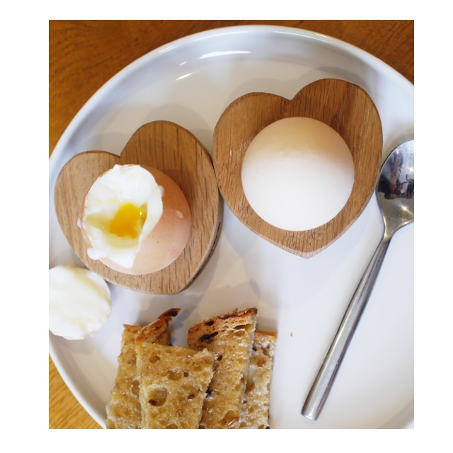 solid oak heart egg cups. soldiers have never been so lovely.